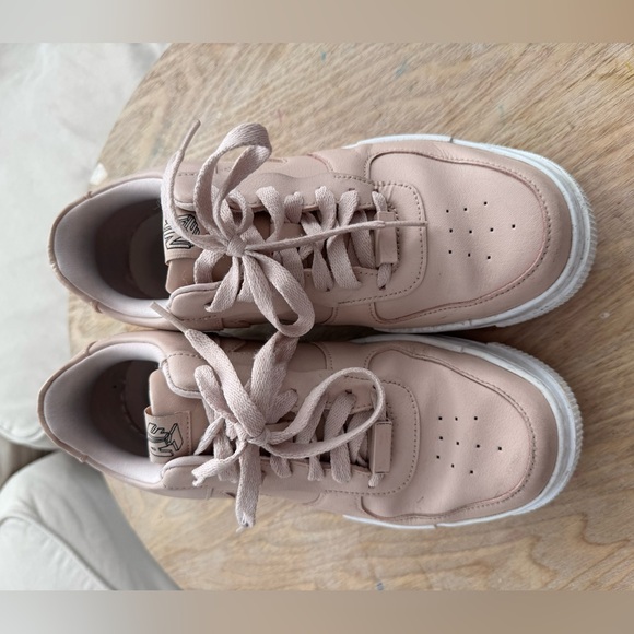 NIKE Air Force 1 Pixel Particle Dusty Pink Women’s Shoes Size 8.5 - Picture 3 of 9